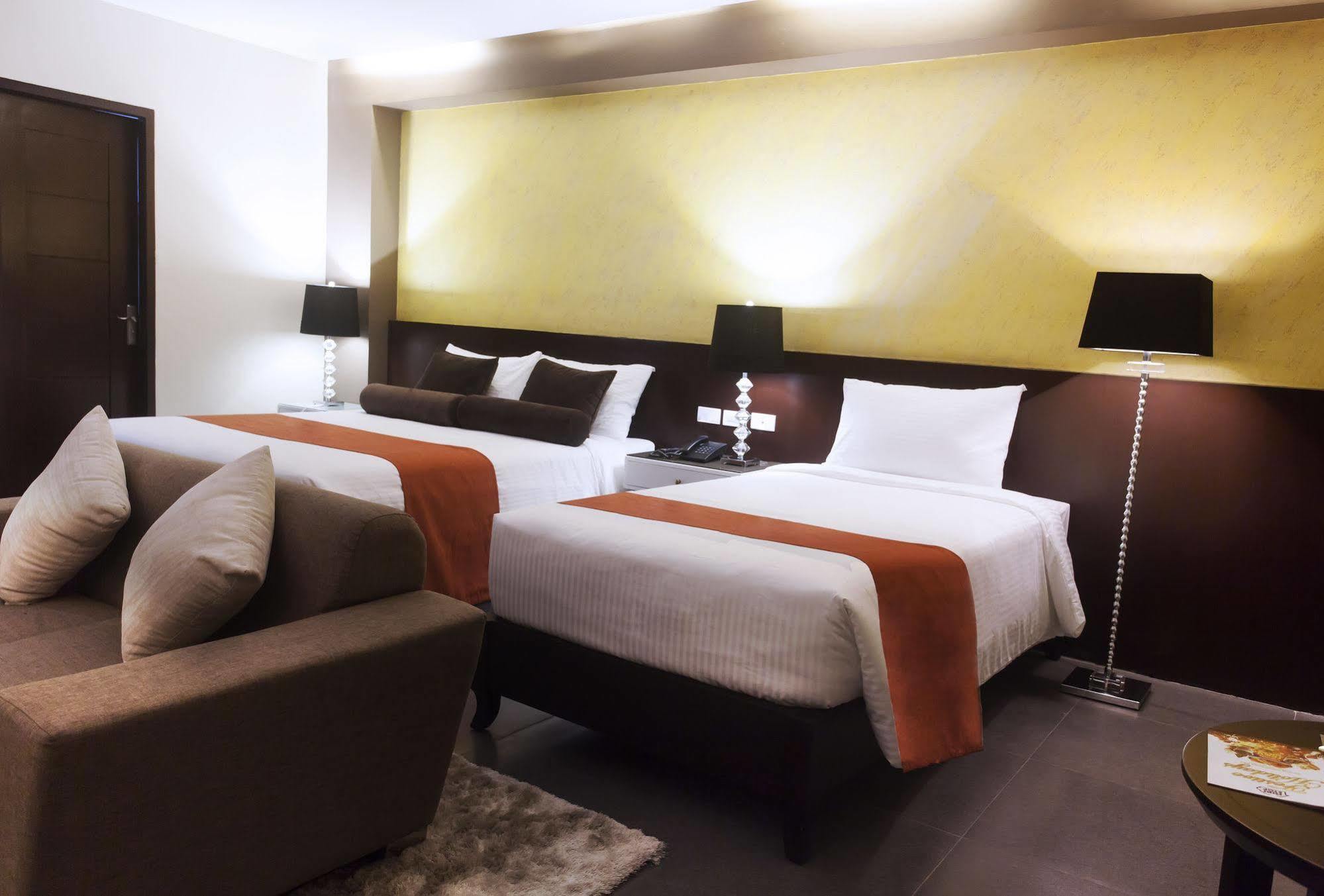 Grace Crown Hotel 앙헬레스 외부 사진