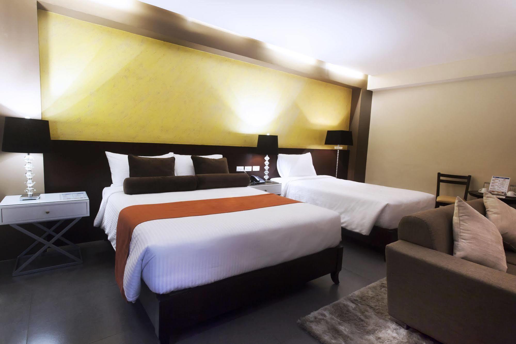 Grace Crown Hotel 앙헬레스 외부 사진