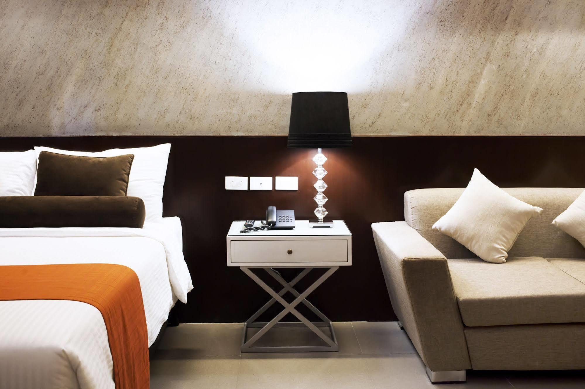 Grace Crown Hotel 앙헬레스 외부 사진