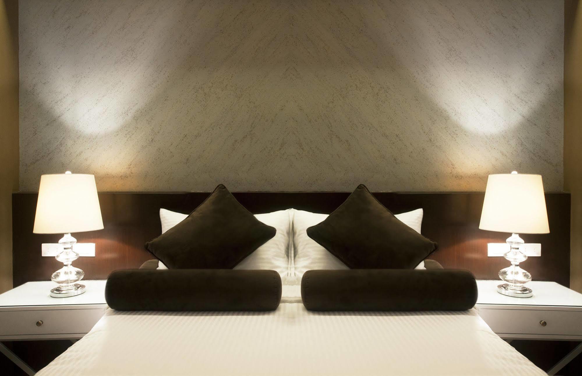 Grace Crown Hotel 앙헬레스 외부 사진